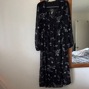 Elegant Black Floral Women's Dress medium